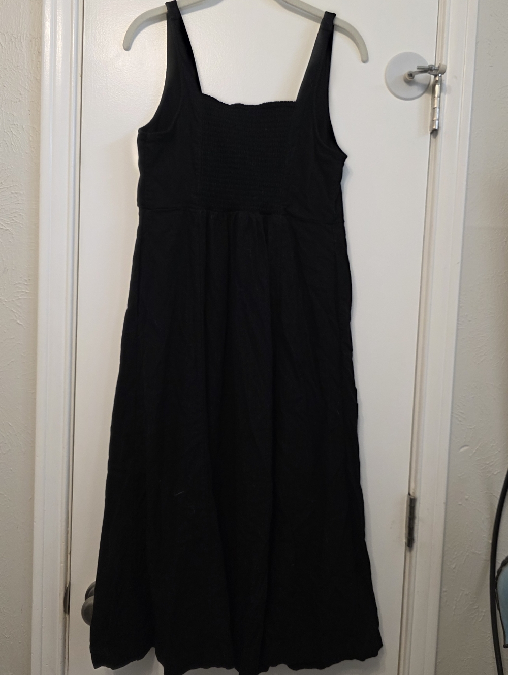 Old Navy Black Fit & Flare Midi Dress - Picture 2 of 6